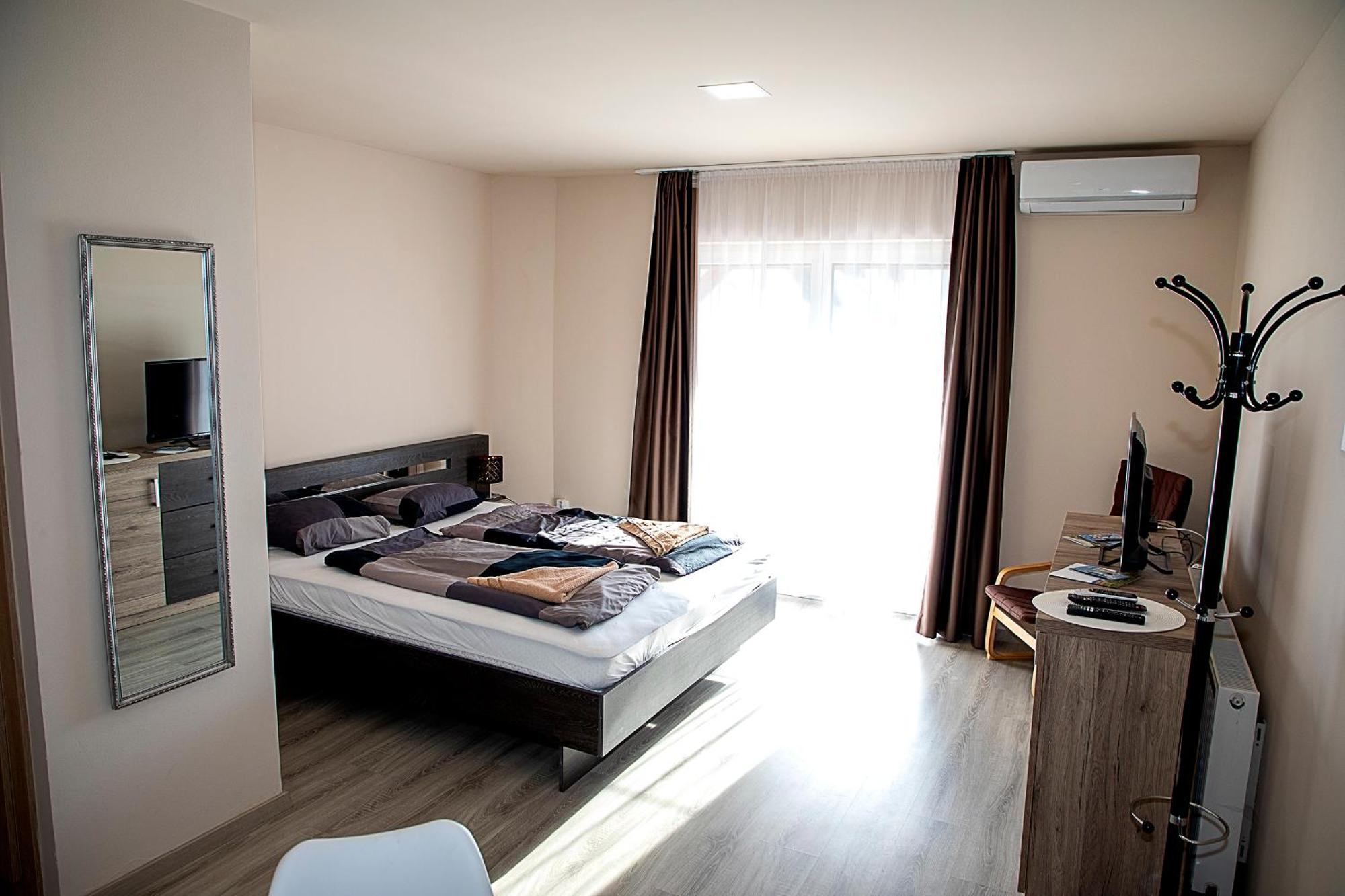 Lux Apartman Buek Ngoại thất bức ảnh